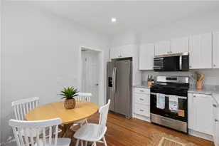 46 Esplanade, Middletown, RI 02842 - Photo 17