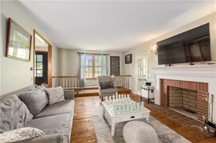 9 Plantation Dr, Cumberland, RI 02864 - Photo 3