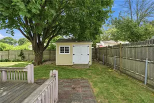 86 Pender Ave, Warwick, RI 02889 - Photo 35