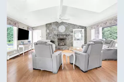 34 Gilbert Stuart Drive, Warwick, RI 02818 - Photo 7
