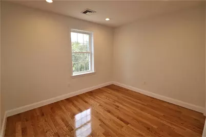 121 Hillcrest Avenue, Providence, RI 02909 - Photo 17
