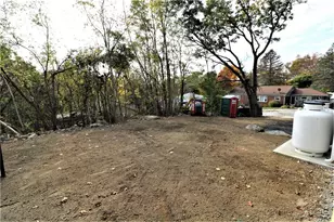 121 Hillcrest Ave, Providence, RI 02909 - Photo 23