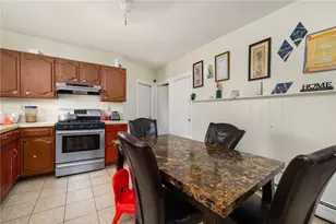 33 Moorefield St, Providence, RI 02909 - Photo 33