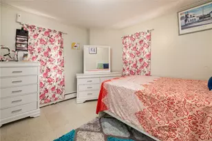 33 Moorefield St, Providence, RI 02909 - Photo 13