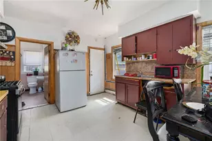 33 Moorefield St, Providence, RI 02909 - Photo 41