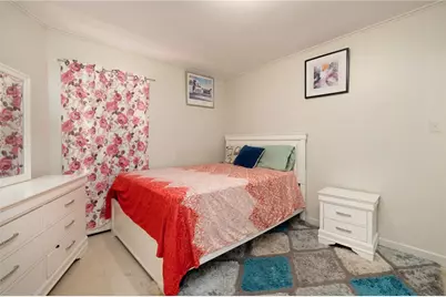 33 Moorefield Street, Providence, RI 02909 - Photo 25
