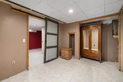 33 Moorefield Street, Providence, RI 02909 - Photo 9