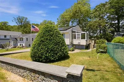 10 Kerins Terrace, Newport, RI 02840 - Photo 35