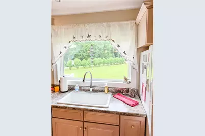 552 Main Street, Hopkinton, RI 02833 - Photo 11