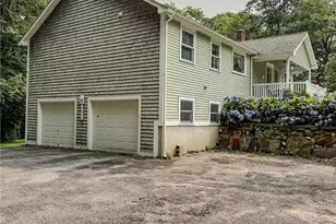 552 Main St, Hopkinton, RI 02833 - Photo 3