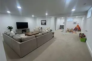 51 Rosella Ave, Pawtucket, RI 02861 - Photo 21
