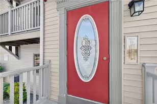 34 Village Ct, West Warwick, RI 02893 - Photo 25