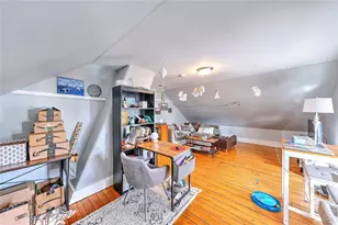 390 Hope St, Providence, RI 02906 - Photo 9