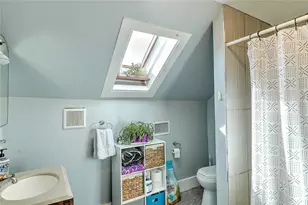 390 Hope St, Providence, RI 02906 - Photo 11