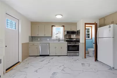 37 Planet Avenue, East Providence, RI 02915 - Photo 5