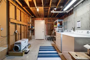 1409 Cooneymus Rd, Block Island, RI 02807 - Photo 37