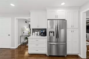 51 Bouchard Ln, Tiverton, RI 02878 - Photo 9