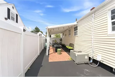 11 Gilmore Street, Pawtucket, RI 02861 - Photo 23