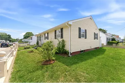 11 Gilmore Street, Pawtucket, RI 02861 - Photo 3