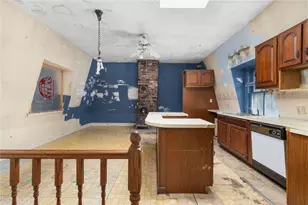 36 Ayrault St, Newport, RI 02840 - Photo 29