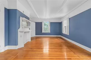 36 Ayrault St, Newport, RI 02840 - Photo 25