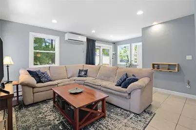 19 Cold Spring Street, Providence, RI 02906 - Photo 7