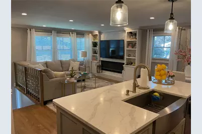 40 Bayberry Drive, West Warwick, RI 02893 - Photo 5