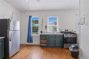 33 Prudence St, Providence, RI 02909 - Photo 3