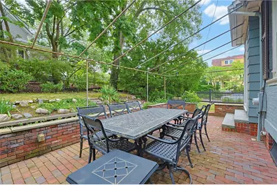 387 Wayland Avenue, Providence, RI 02906 - Photo 45