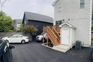 29 Grant St, Providence, RI 02909 - Photo 3