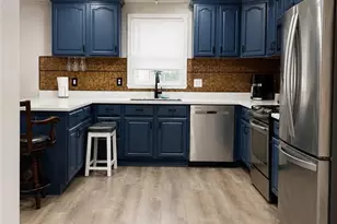 29 Grant St, Providence, RI 02909 - Photo 5
