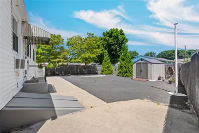 15 Chandler Avenue, Pawtucket, RI 02860 - Photo 17