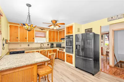 15 Chandler Avenue, Pawtucket, RI 02860 - Photo 5