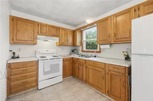 16 Sunrise Dr, Westerly, RI 02891 - Photo 9