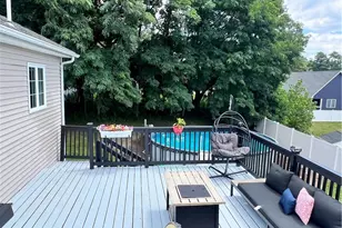 70 Fieldside Dr, Woonsocket, RI 02895 - Photo 13