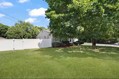 5 Halsey Road, Woonsocket, RI 02895 - Photo 35