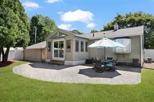 5 Halsey Rd, Woonsocket, RI 02895 - Photo 27