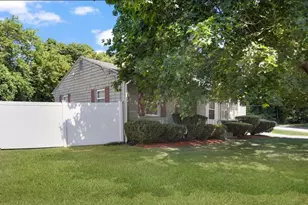 5 Halsey Rd, Woonsocket, RI 02895 - Photo 25