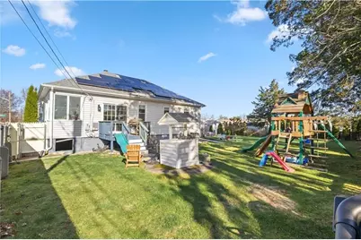 136 Windmill Street, Pawtucket, RI 02860 - Photo 19