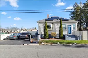 136 Windmill St, Pawtucket, RI 02860 - Photo 23