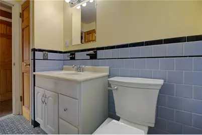 73 Lindy Avenue, East Providence, RI 02915 - Photo 21