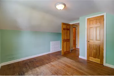 73 Lindy Avenue, East Providence, RI 02915 - Photo 9