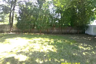 262 Pequot Ave, Warwick, RI 02889 - Photo 21