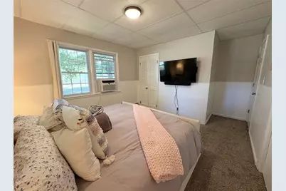 262 Pequot Avenue, Warwick, RI 02889 - Photo 11