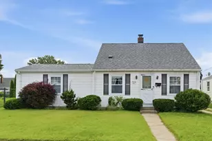 94 Westcott Ave, Cranston, RI 02910 - Photo 1