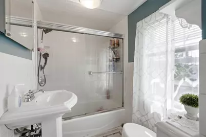 94 Westcott Avenue, Cranston, RI 02910 - Photo 17