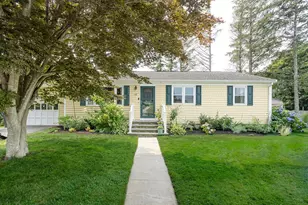 49 Evergreen Dr, Portsmouth, RI 02871 - Photo 1