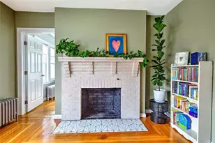 35 Sheffield Ave, Pawtucket, RI 02860 - Photo 9
