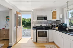 76 Redwood Rd, Portsmouth, RI 02871 - Photo 11