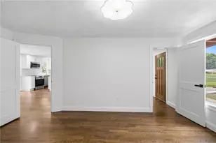 18 Teaberry Ln, Hopkinton, RI 02832 - Photo 15